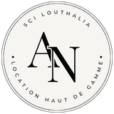 Un logo noir et blanc pour sci louthalia location haut de gamme