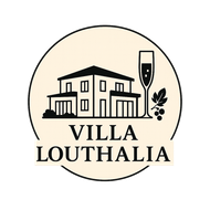 Un logo noir et blanc pour sci louthalia location haut de gamme