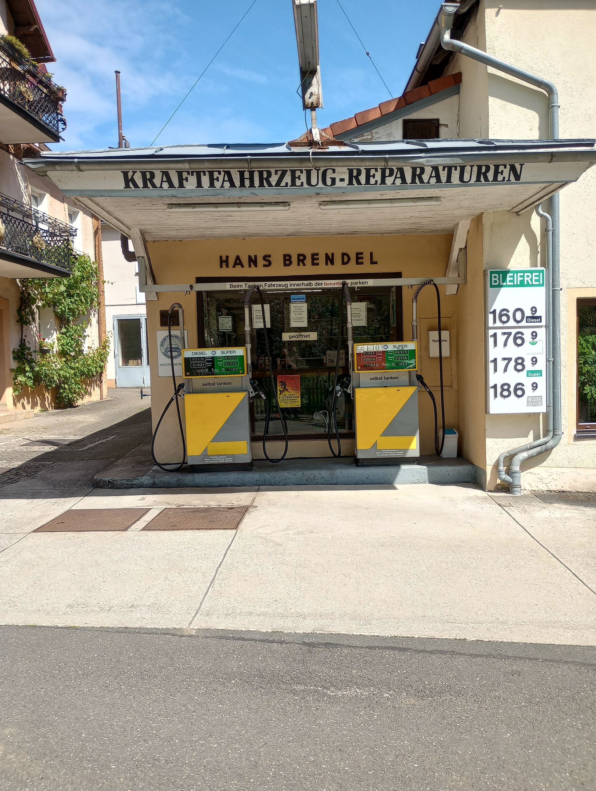 Kleine Tankstelle in der Fränkischen Schweiz