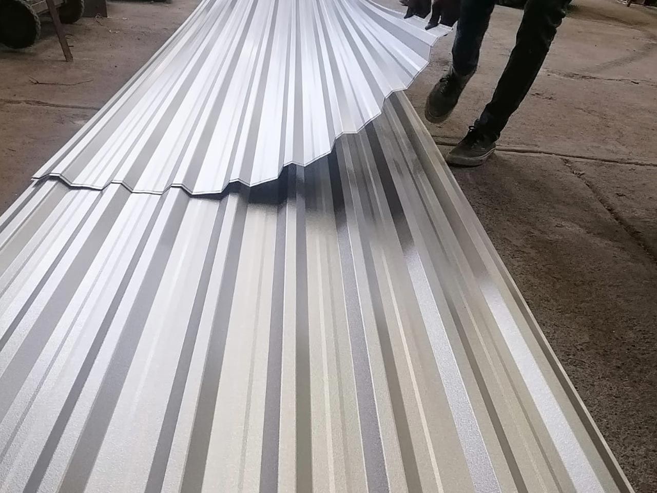 LÁMINAS Y PERFILES CAMPO ACERO