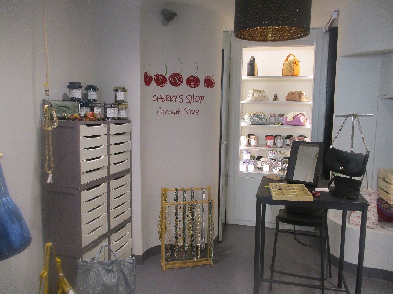 cherry's shop concept store gioielleria