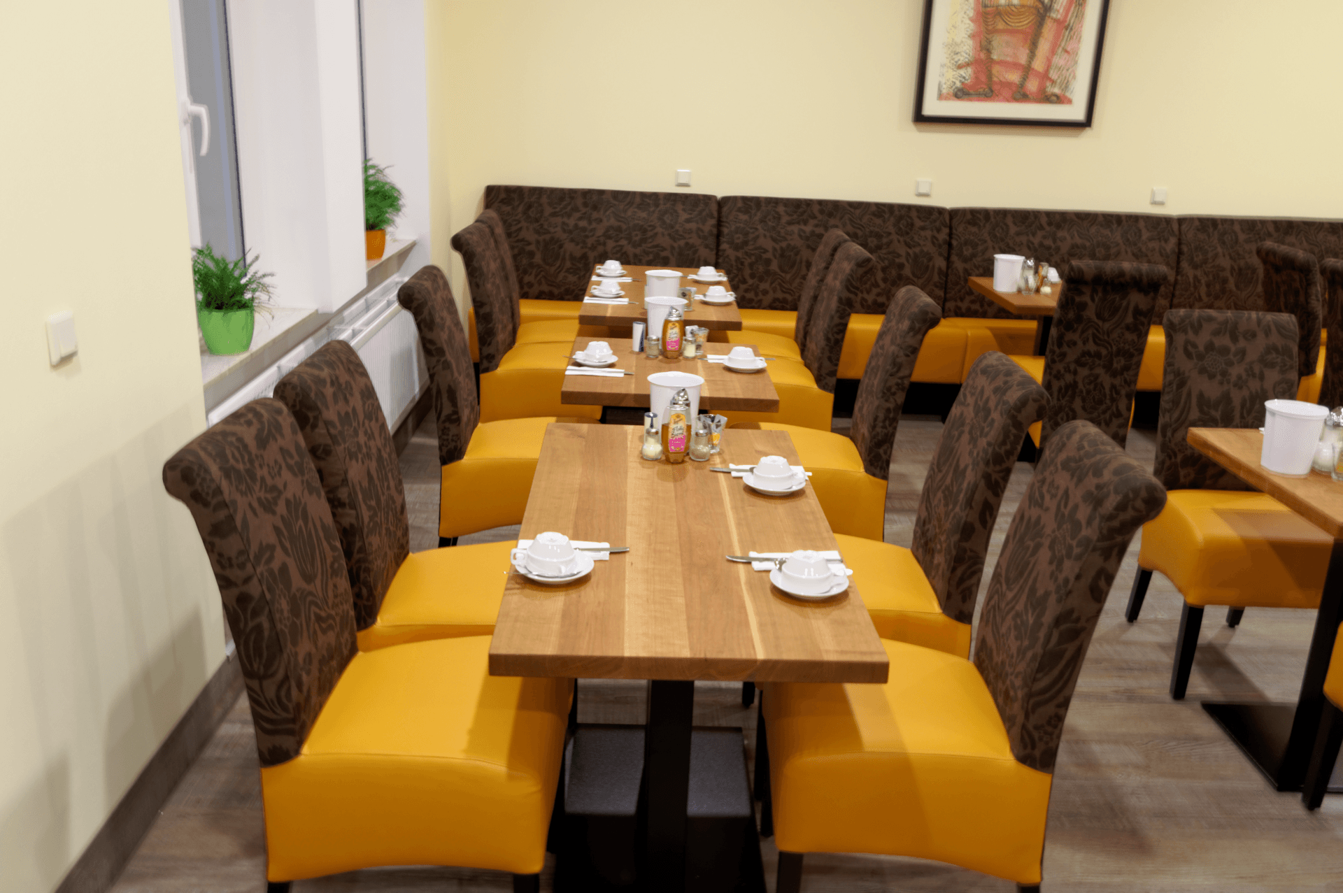 zimmer nürnberg frühstücksraum