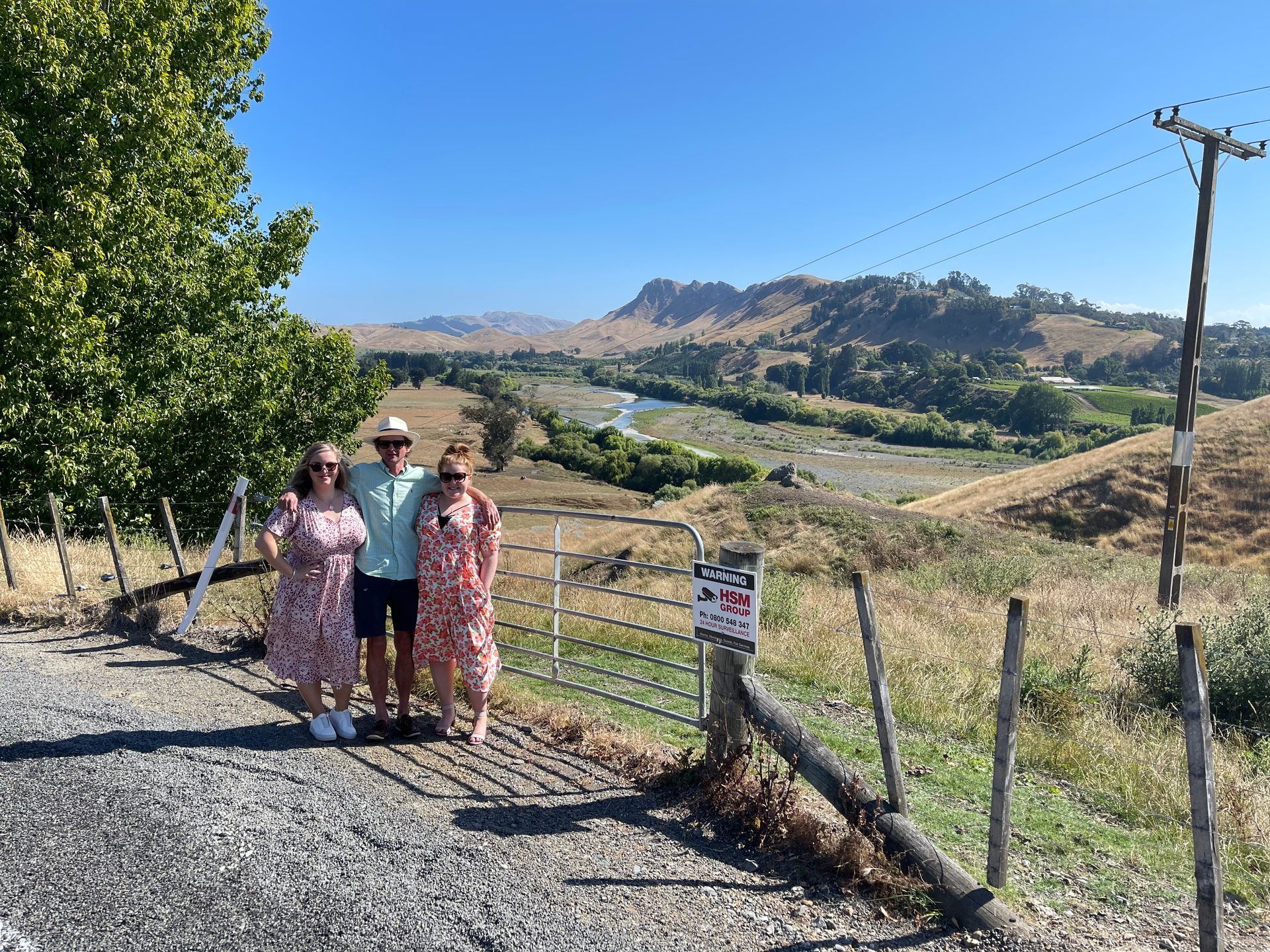 Private scenic wine tour around the Tuki Tuki Valley