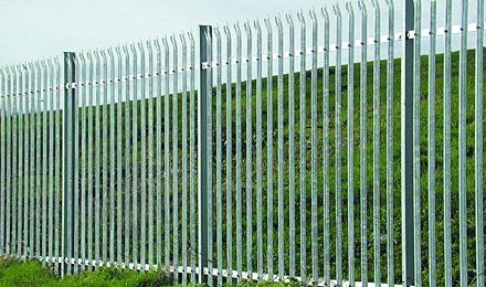 steel palisades fence