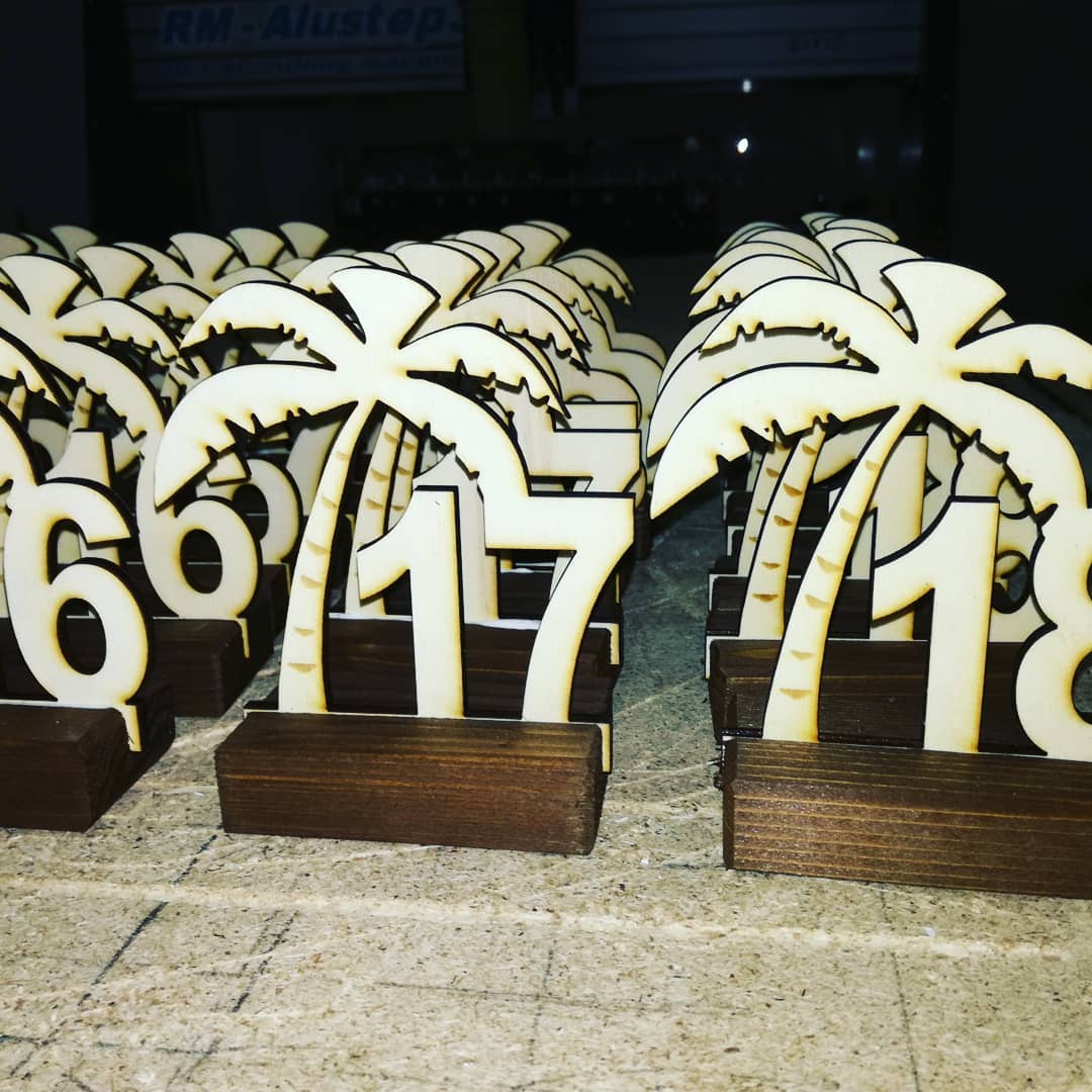 numeri tavolo in legno