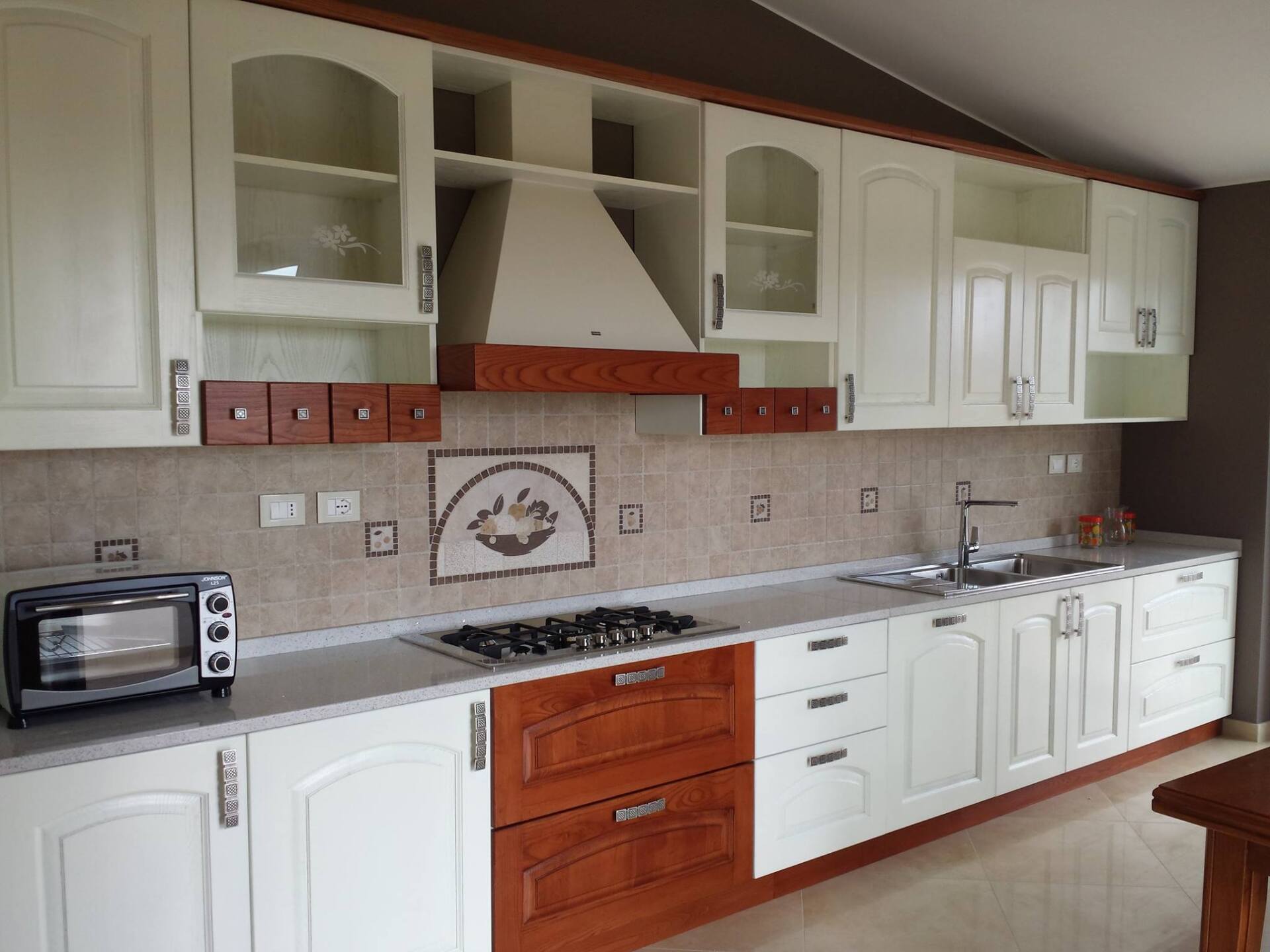 cucina classica bianca