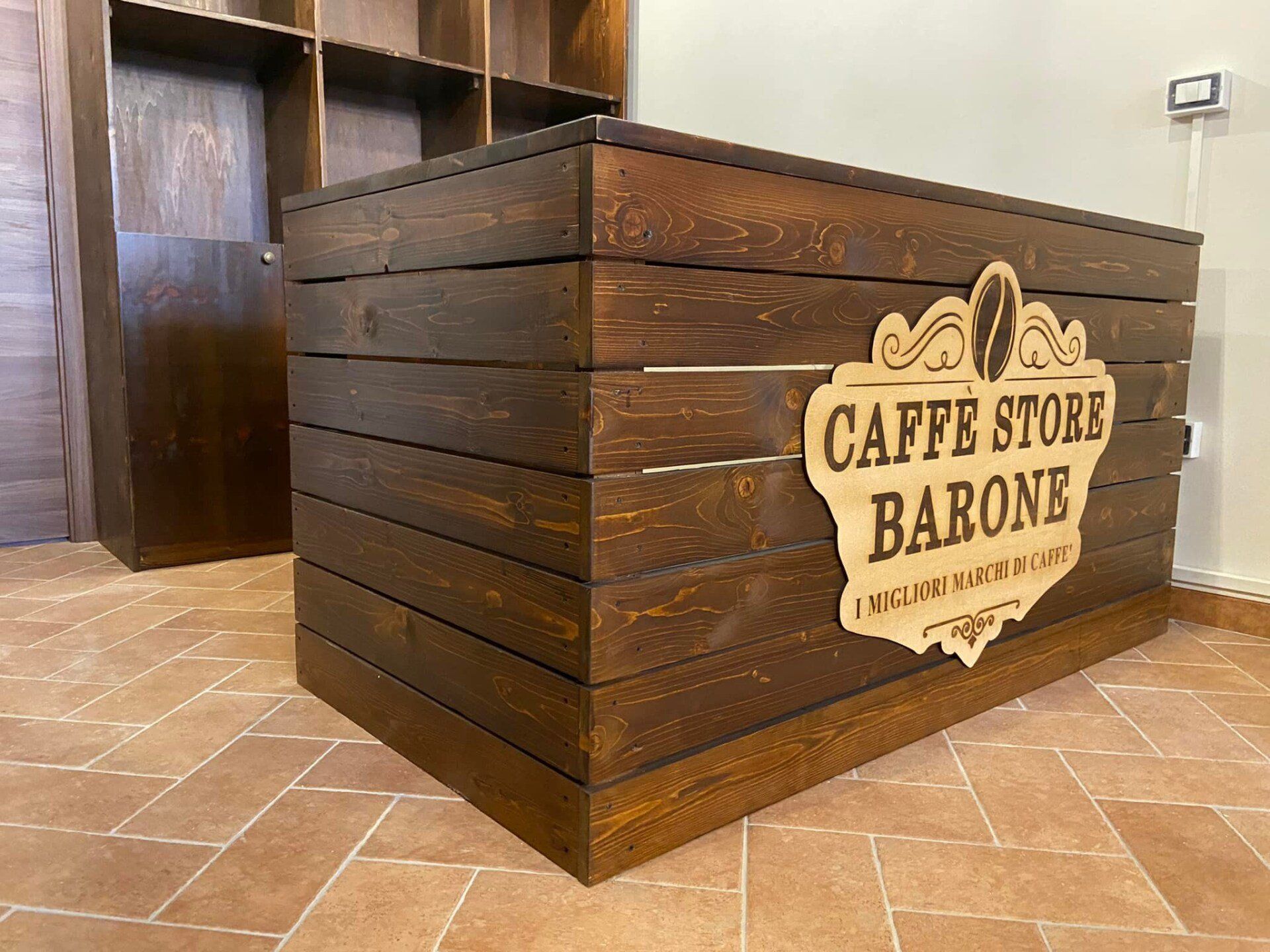 bancone negozio arredi delizia