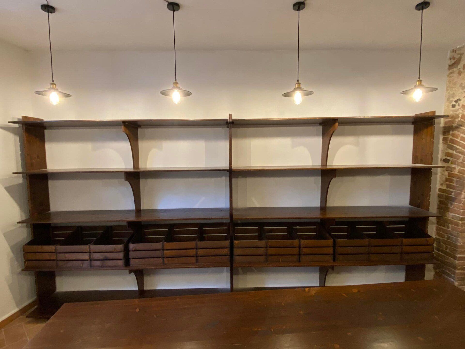 scaffali negozio arredi delizia