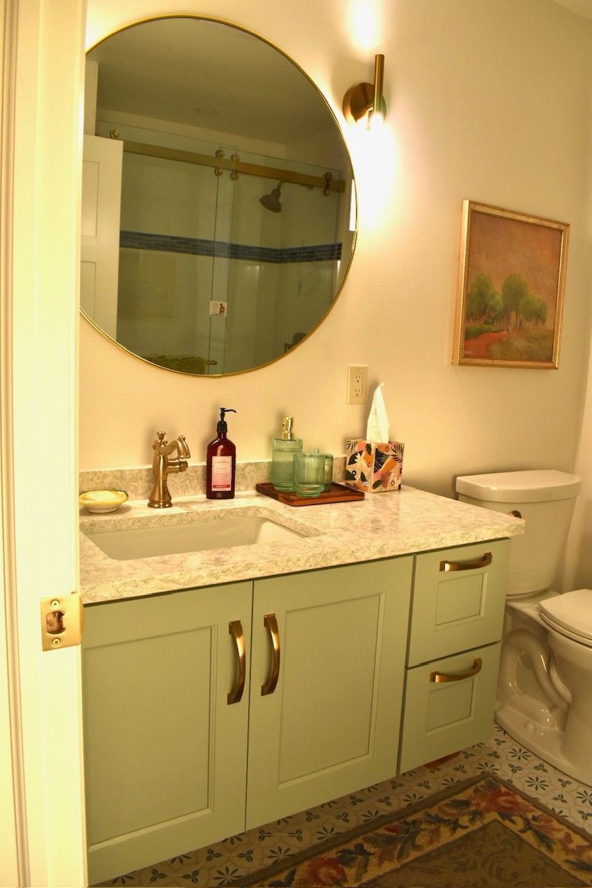 Stardust Empire bathroom 1