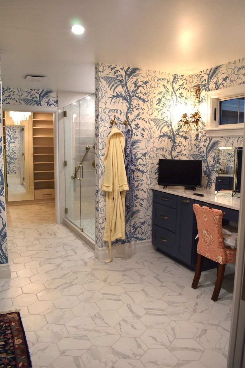 Stardust Empire bathroom 4