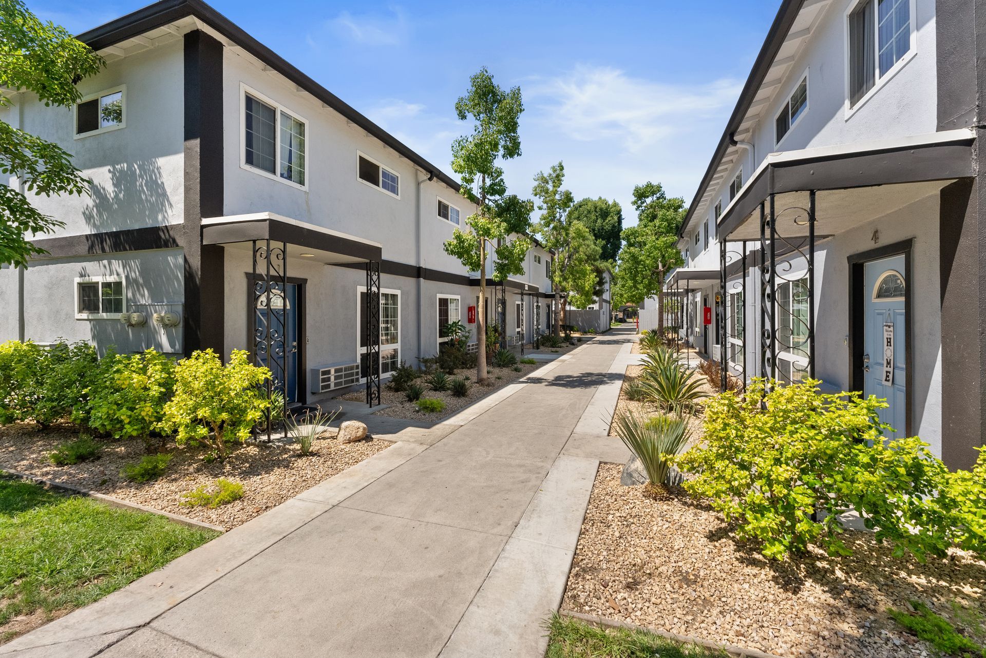 Photo gallery displaying Exterior and Interior photos of Villa Del Sol. Visit the amenities page for full list of amenities