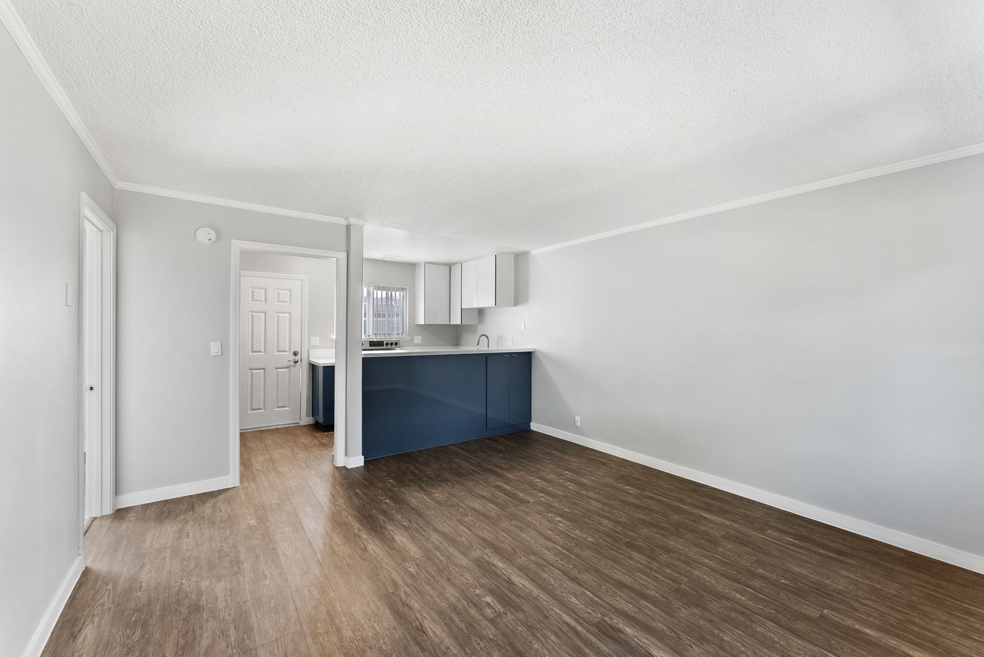 Photo gallery displaying Exterior and Interior photos of Villa Del Sol. Visit the amenities page for full list of amenities