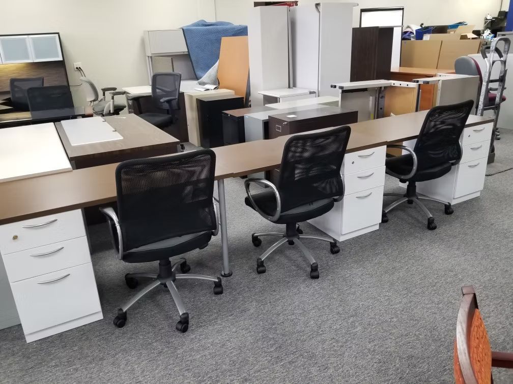 Desks/Conference Tables & Partition Panels 10