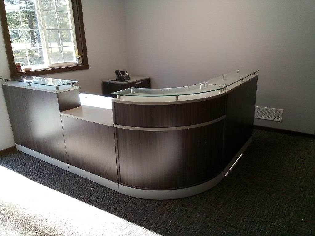 Desks/Conference Tables & Partition Panels 21