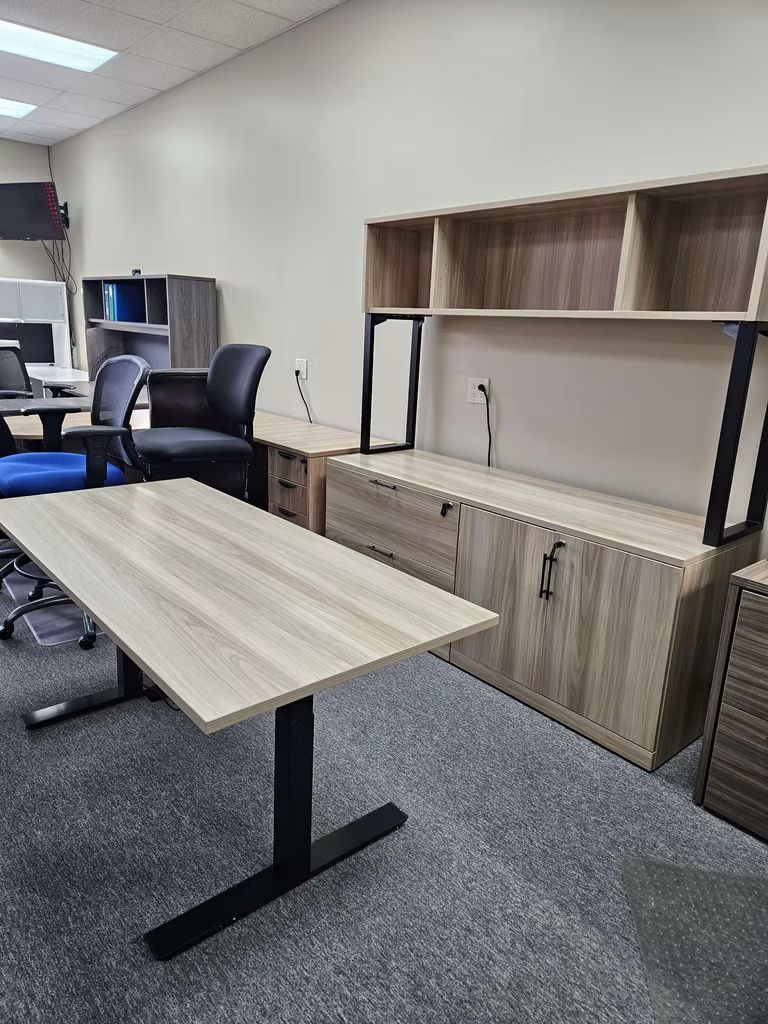 Desks/Conference Tables & Partition Panels 26