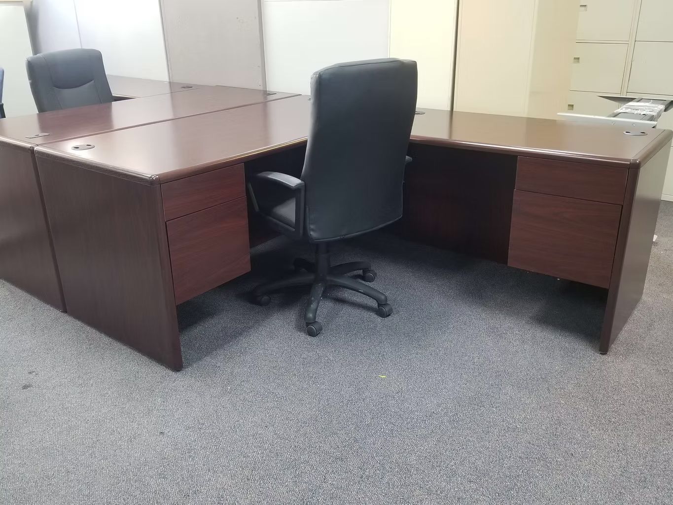 Desks/Conference Tables & Partition Panels 34