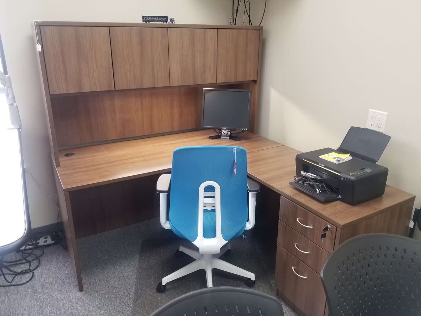 Desks/Conference Tables & Partition Panels 42