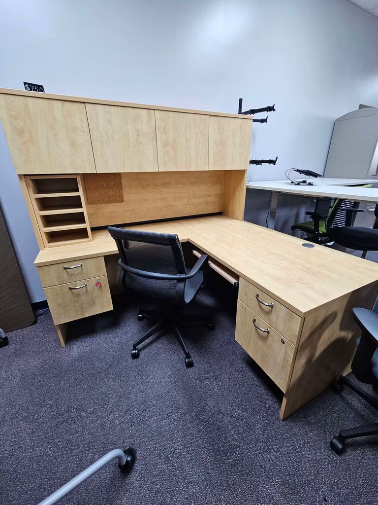 Desks/Conference Tables & Partition Panels 64