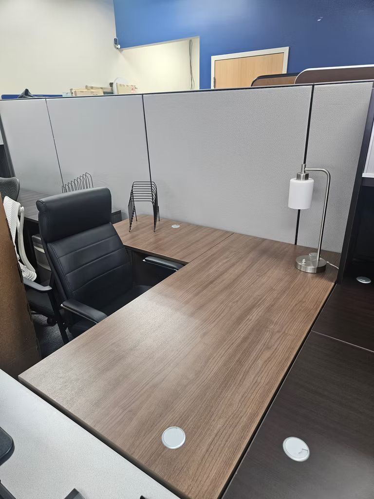 Desks/Conference Tables & Partition Panels 67