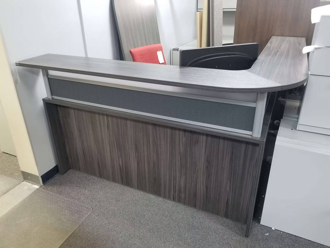 Desks/Conference Tables & Partition Panels 74