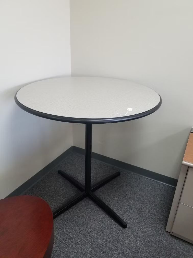 Desks/Conference Tables & Partition Panels 76