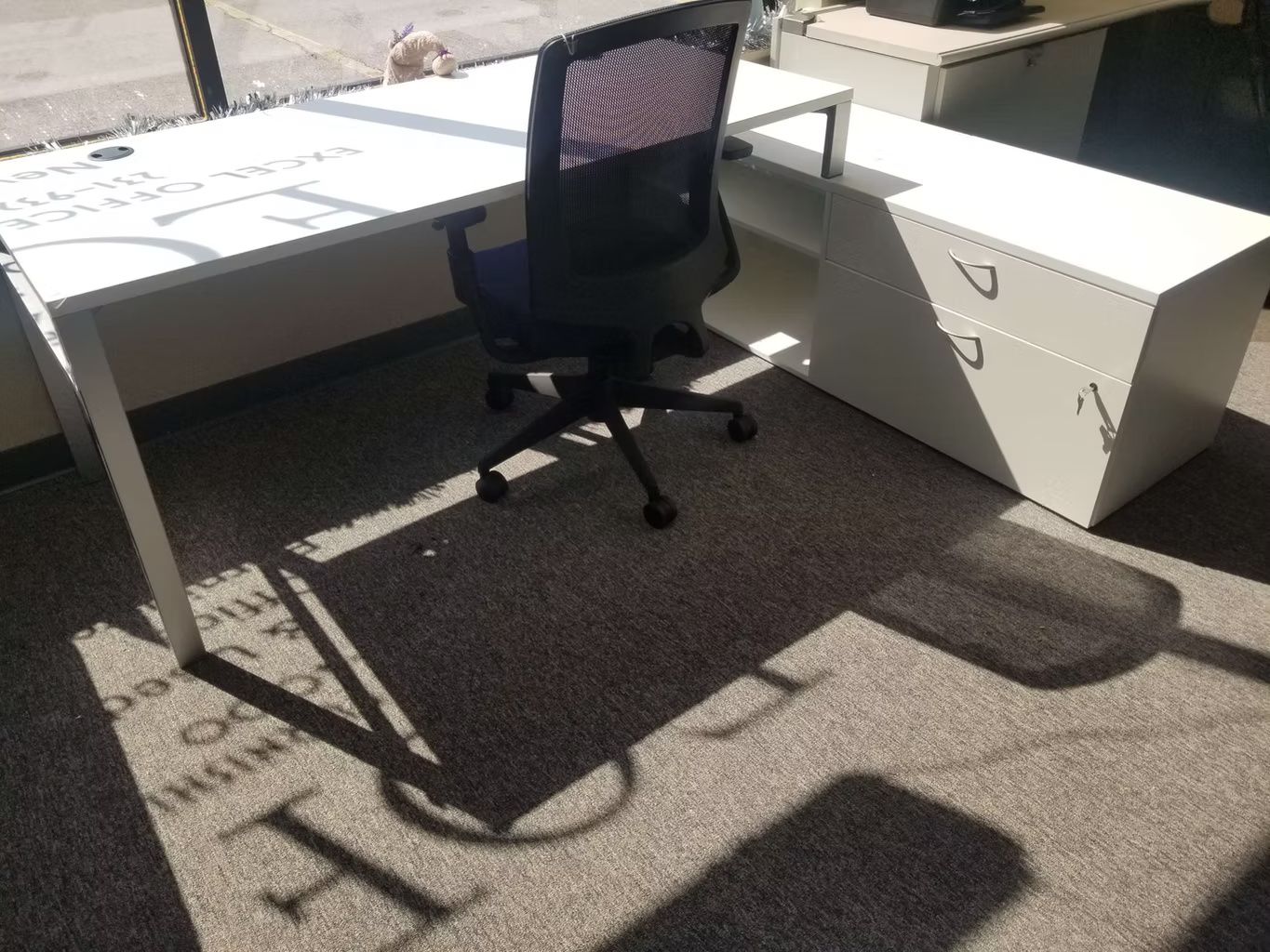 Desks/Conference Tables & Partition Panels 80