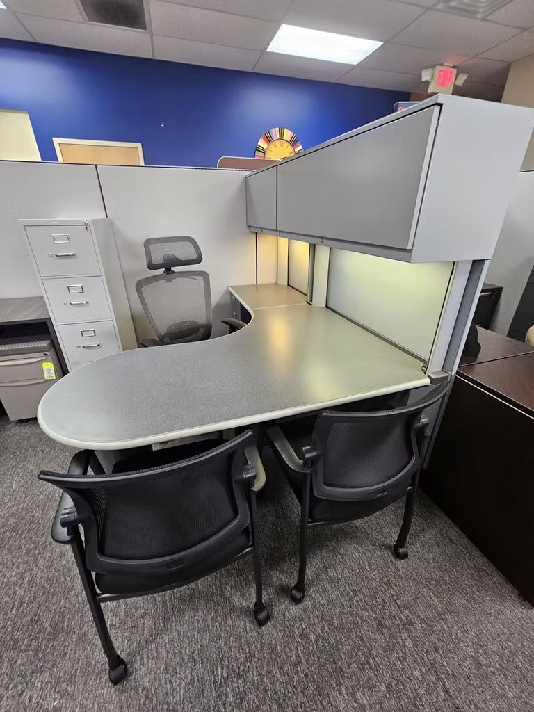 Desks/Conference Tables & Partition Panels 84