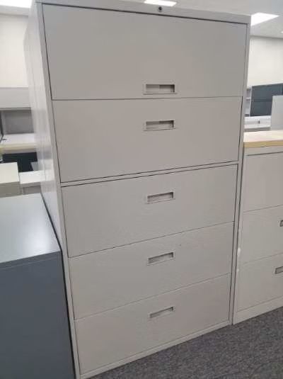 Filing Cabinets & Storage 4
