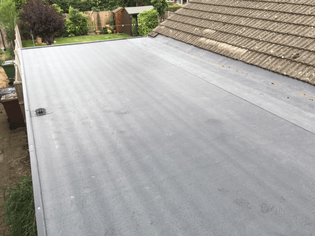 Flat roof installations