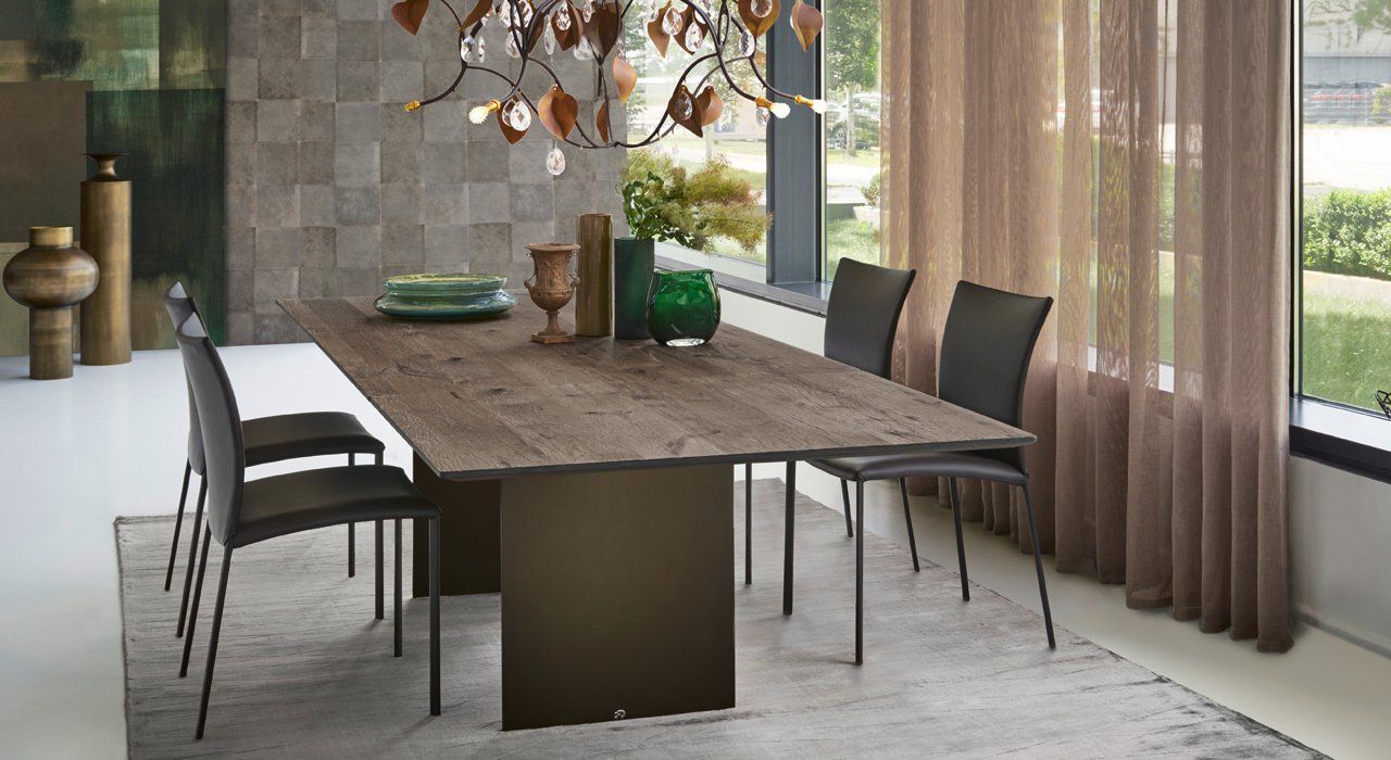Draenert dining room furniture