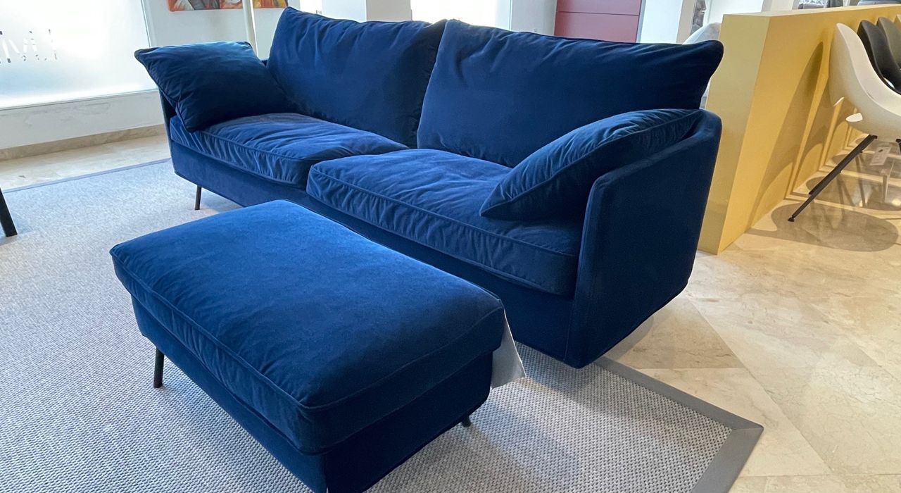 We offer variety of the best designer sofas of high quality to bring a touch of luxury and comfort to your living room in Marbella and Estepona