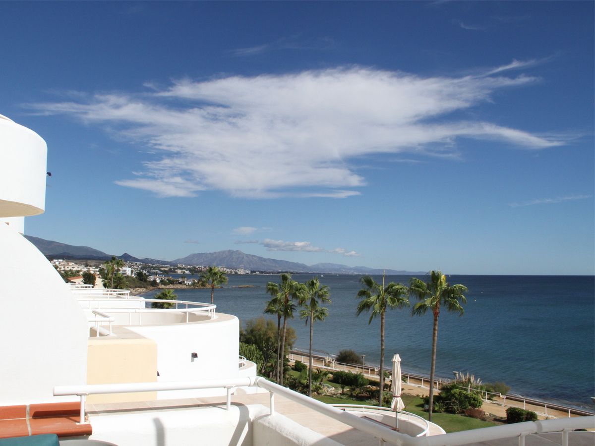 Luxury apartment furniture project in Casares by VIP Environment