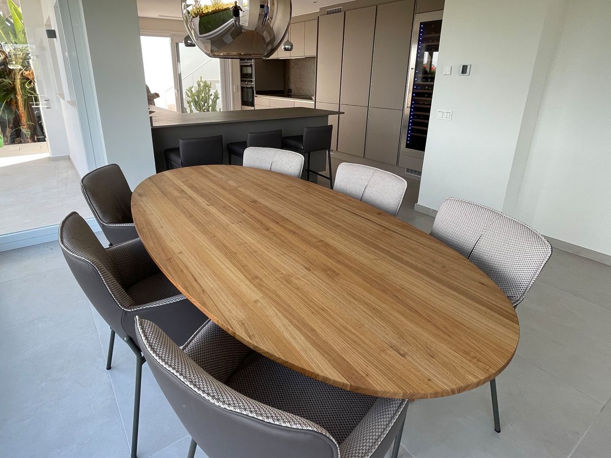 Luxury dining room furniture project in Estepona by VIP Environment