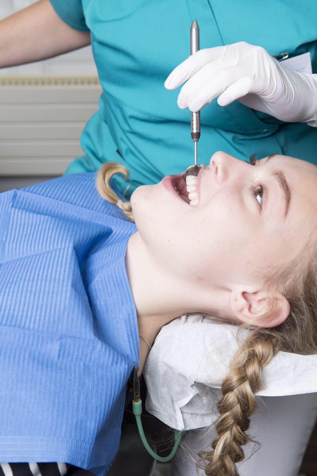 Behandelingen van kinderen tot 18 jaar vaak vergoed uit de basisverzekering.