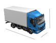 Un camion blu e bianco è parcheggiato su una superficie bianca.