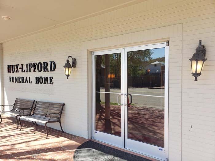Several photos of Hux & Lipford Funeral Home In Mountain City, TN