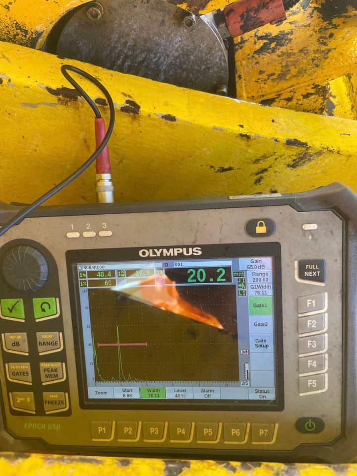 Olympus Epoch 650 Showing A 20.2 Mm Reading On Yellow Metal — LJ's Technical Services In Burdell, QLD