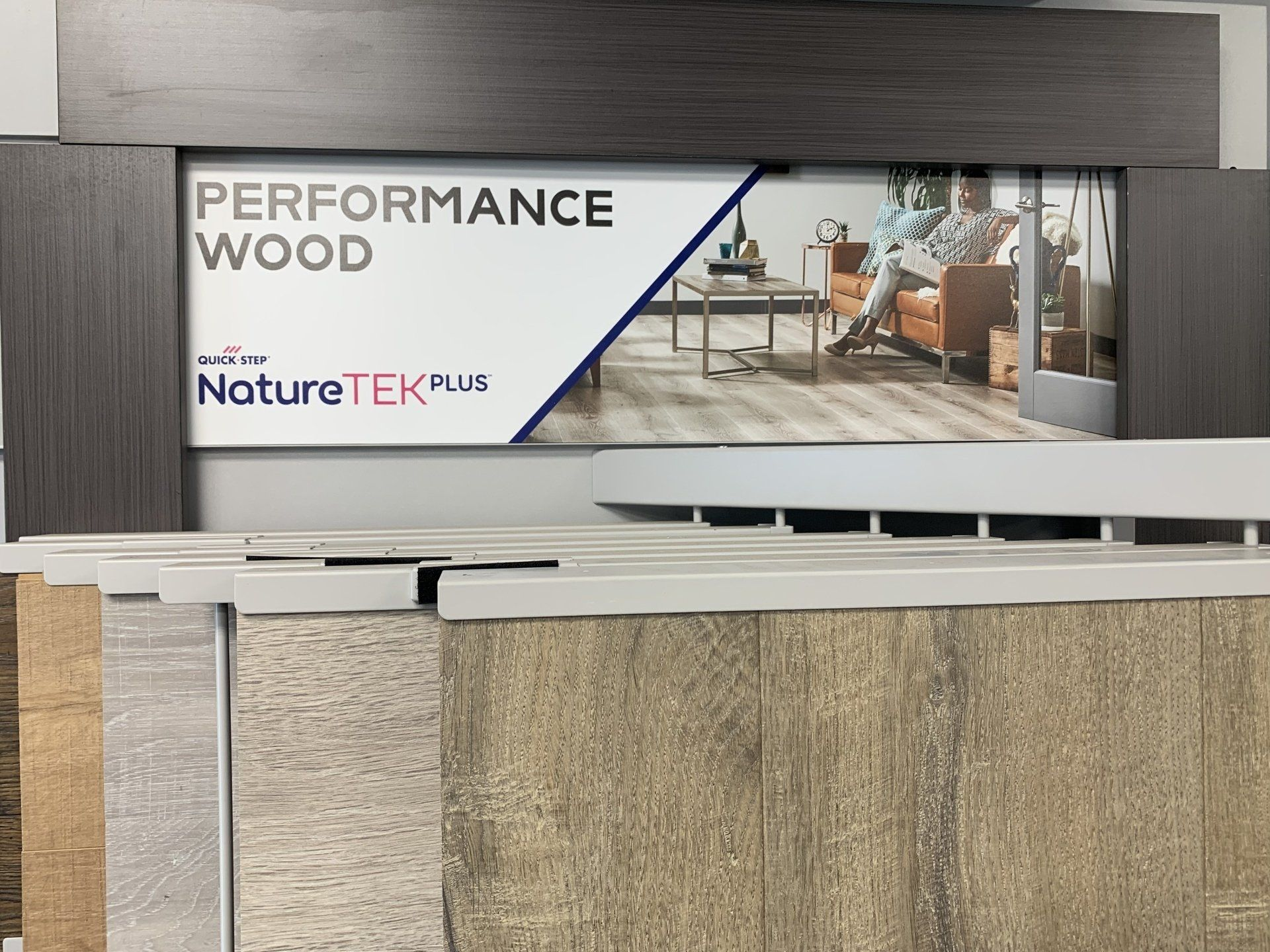 A sign that says performance wood on it