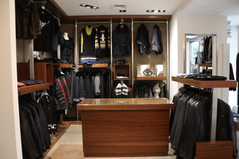 giubbotti e giacche in esposizione