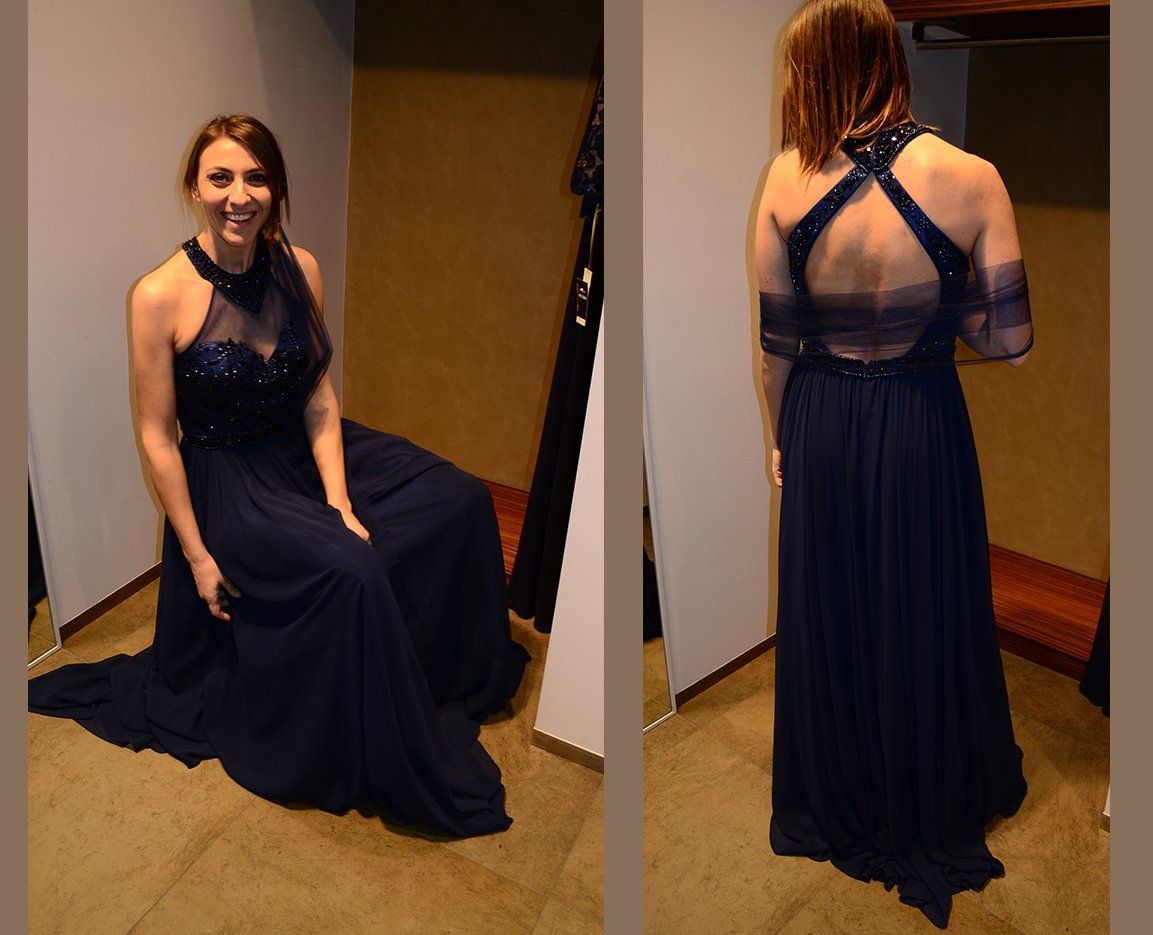 vestito nero da cerimonia con incrocio sulla schiena