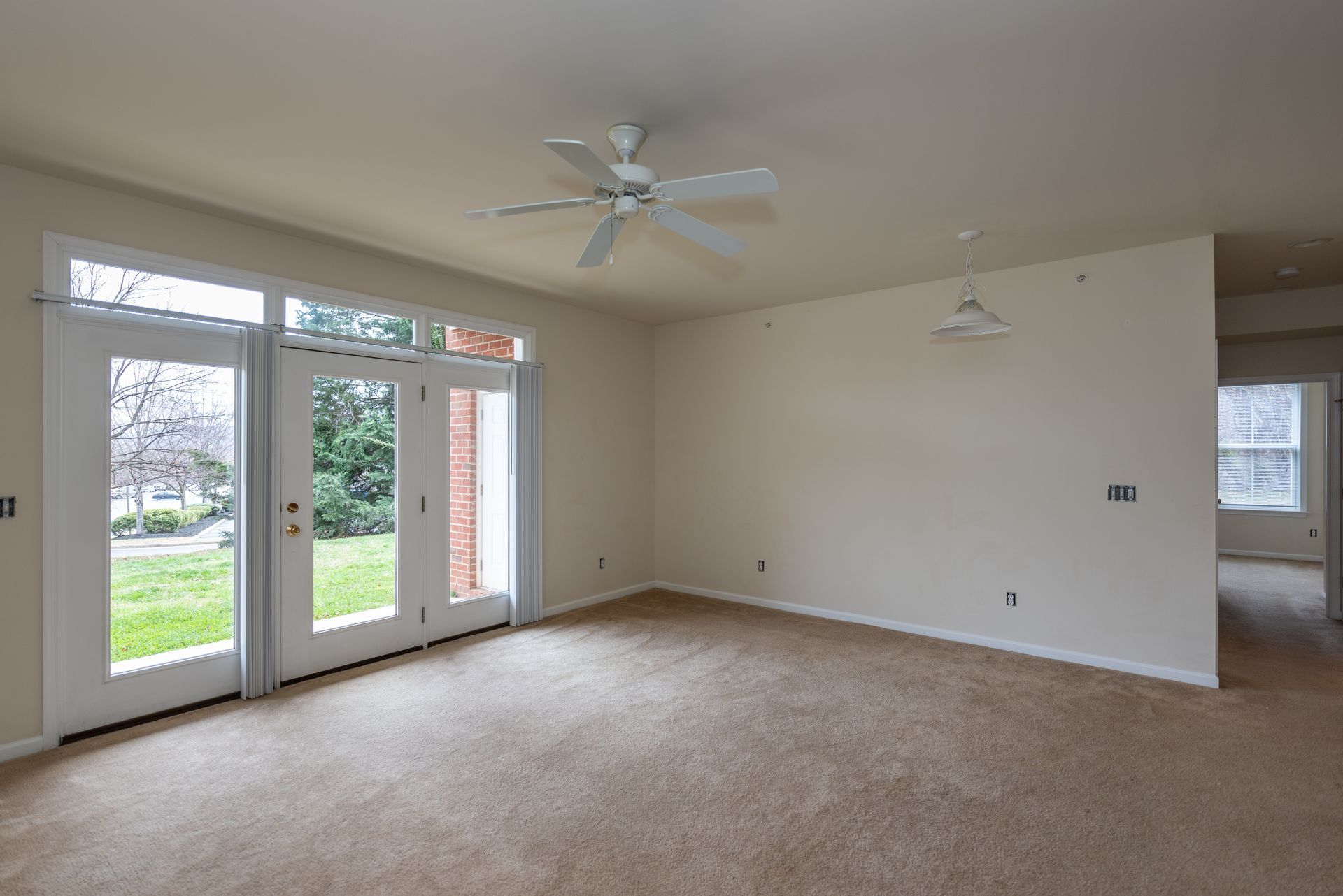 Unrenovated - Living room