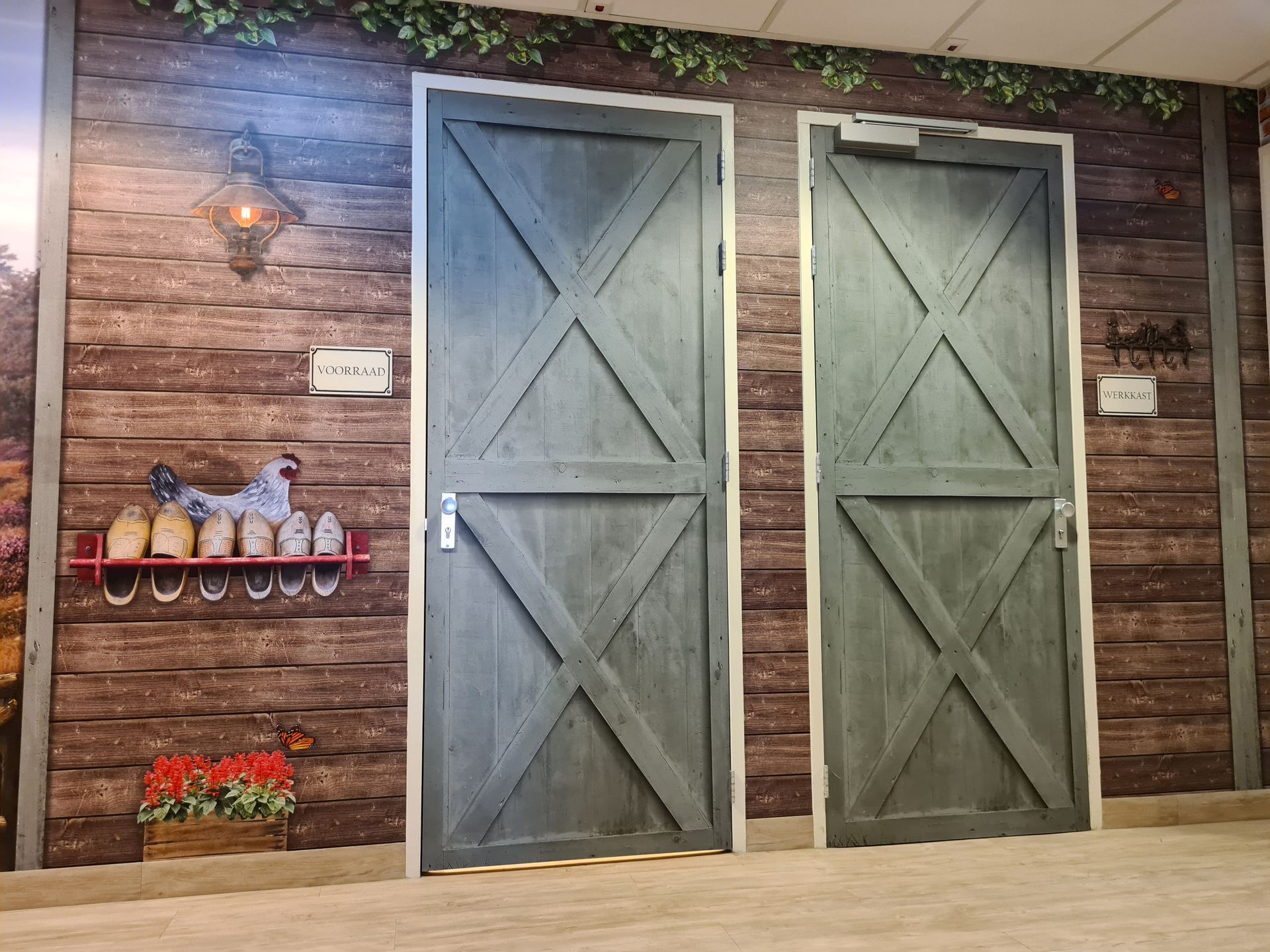 Schakel Eigen Deur in voor unieke deuren, ramen, muren en liften in uw verzorgingshuis.