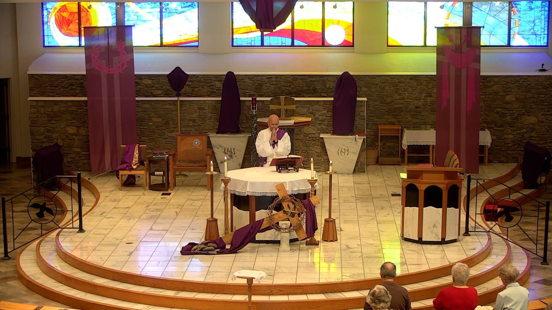 Catholic Mass at the alter