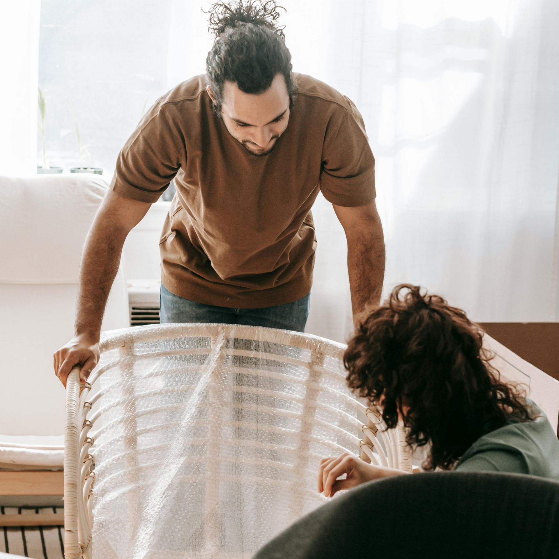 With organized packing and labeled inventory, transitions happen smoothly