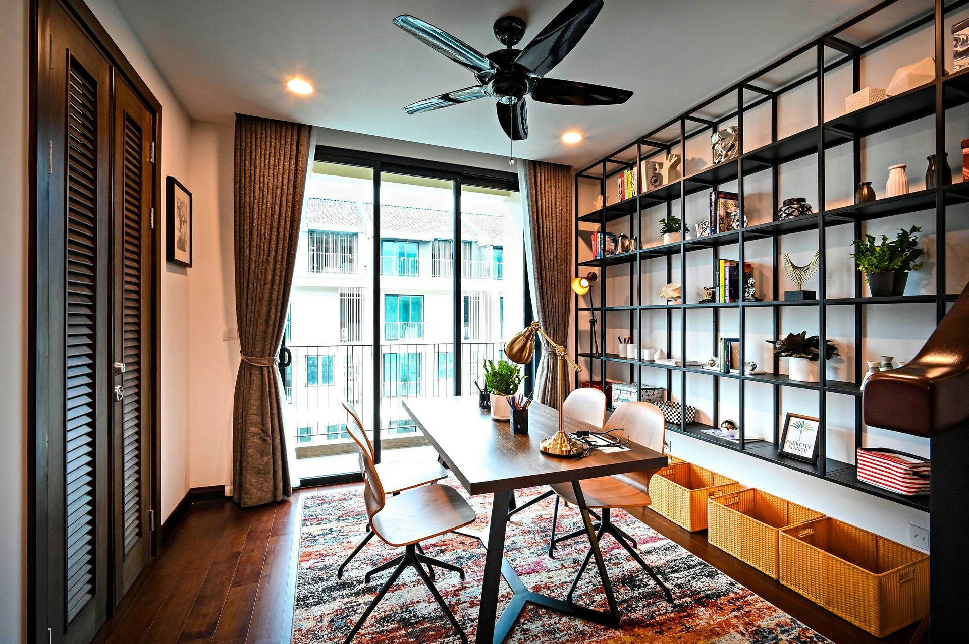 As your business evolves, your office stays organized, adaptable, and high-performing.