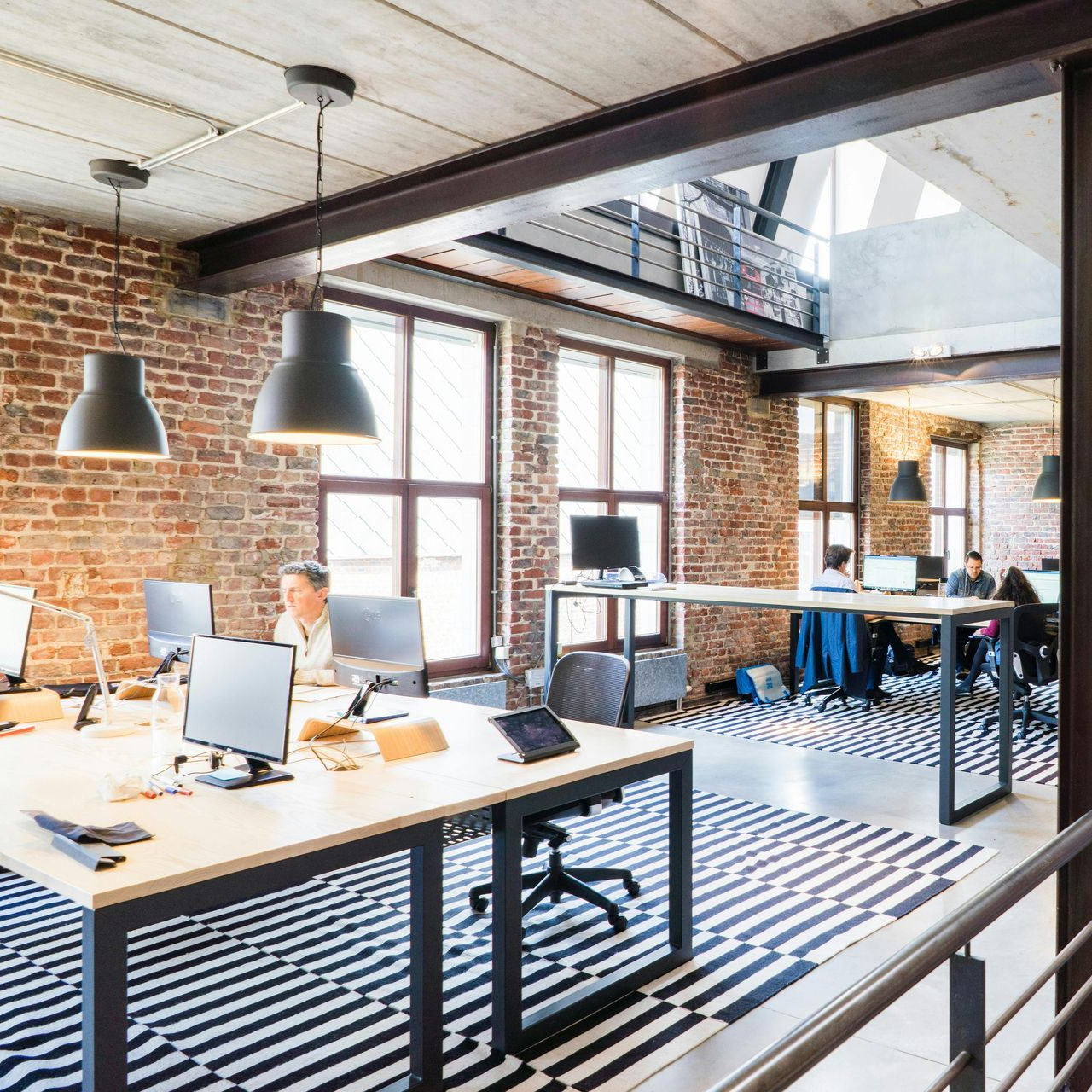 Clear systems, optimized layouts, and structured workflows support efficient scaling without chaos