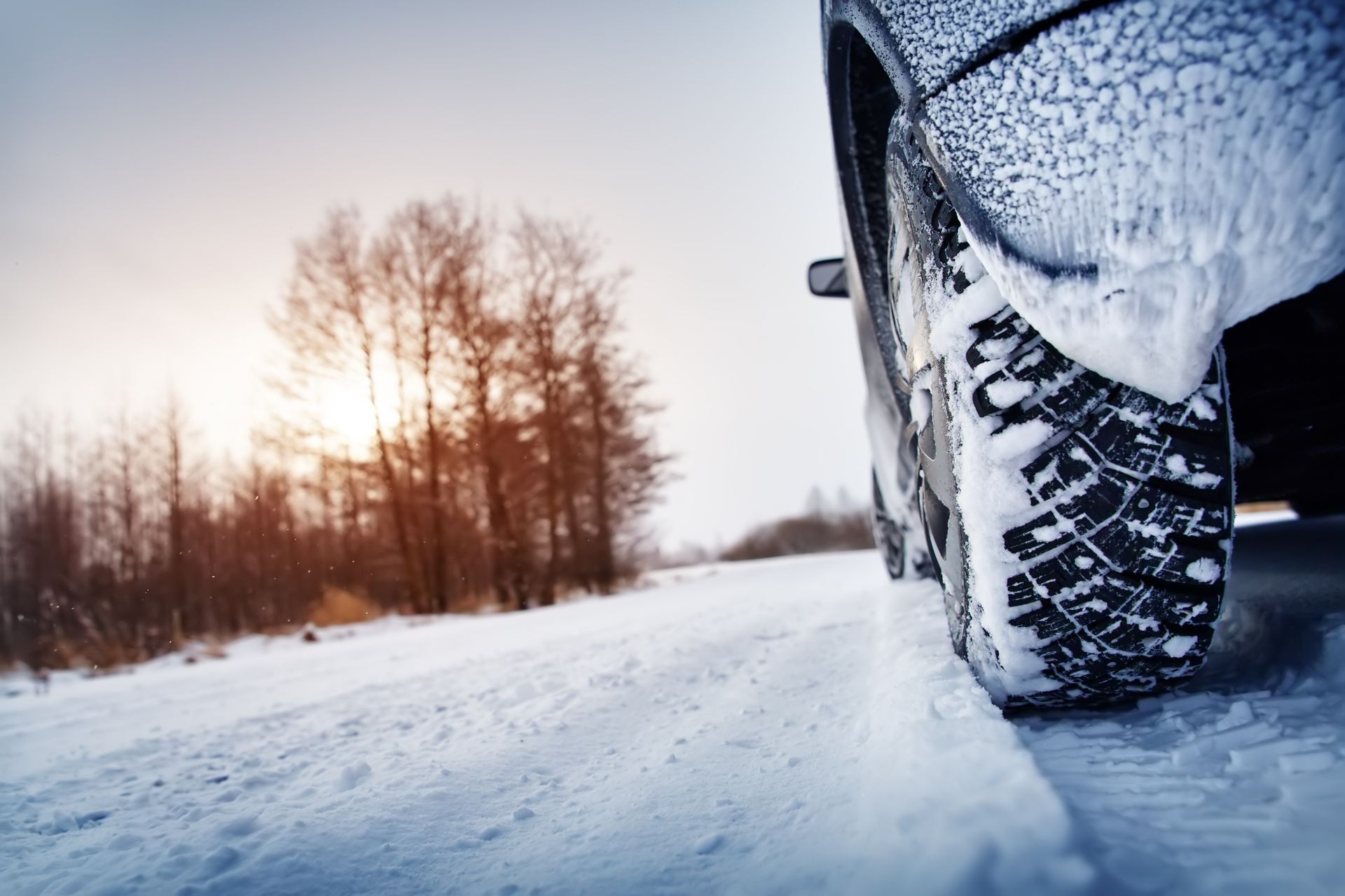 auto sulla neve