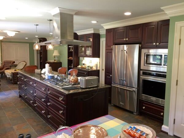 Modern Kitchen Bar Design — Chesapeake, VA — All In Builders