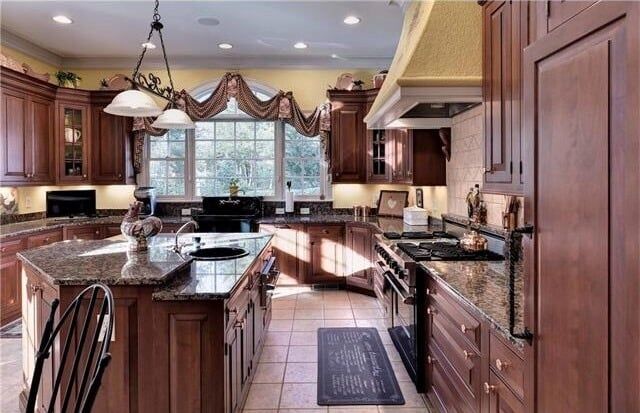 Kitchen Brown Wood Theme Design — Chesapeake, VA — All In Builders