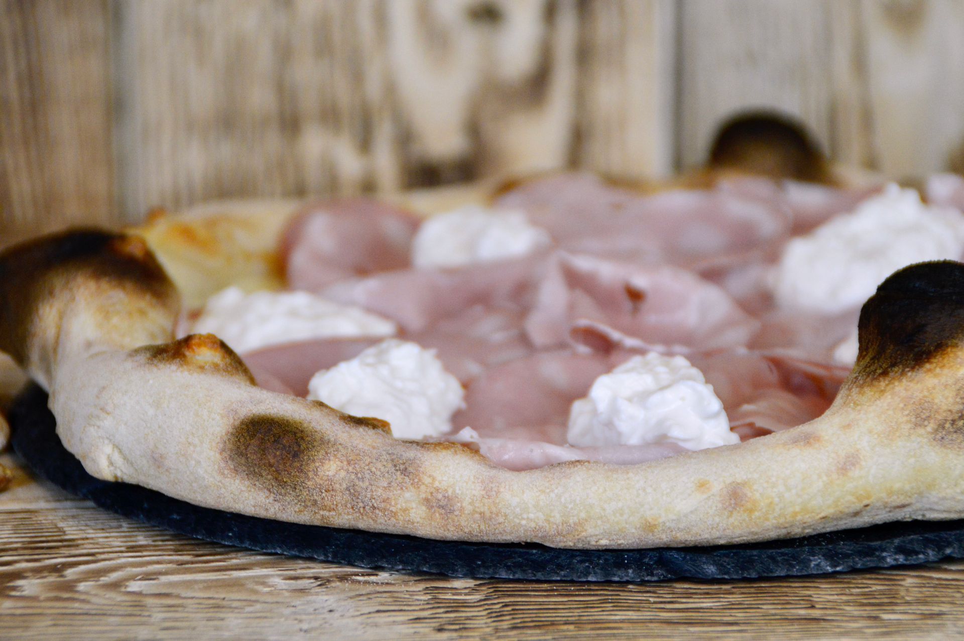 mangiamondo pizzeria d'asporto